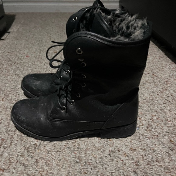 Womens boots - Picture 4 of 4